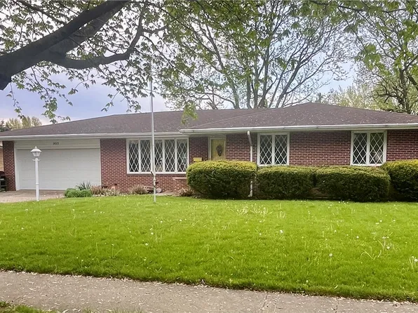 905 Bell Ave, Mattoon, IL 61938