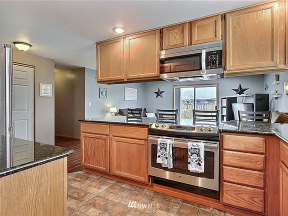 5th image of 5716 Opal Court SE