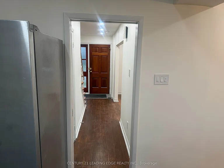 95 Willowridge Rd — Photo 4