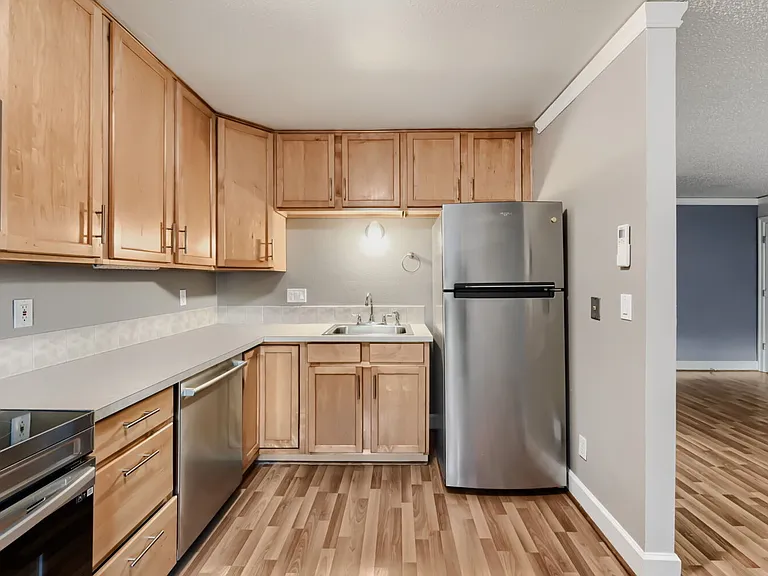 8065 N Ivanhoe St #1 — Photo 7