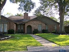 1st image of 2823 Fairway Dr