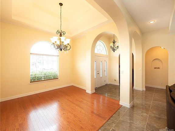 5th image of 5710 Persimmon Dr
