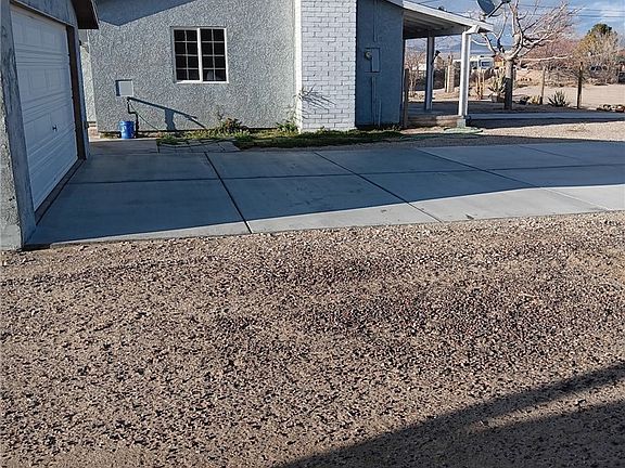 4th image of 10656 Allen Way