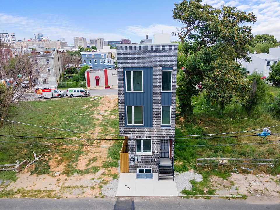 1st image of 2010 N Randolph St Unit 2