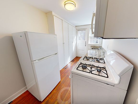 5th image of 38 Gibson St #6M