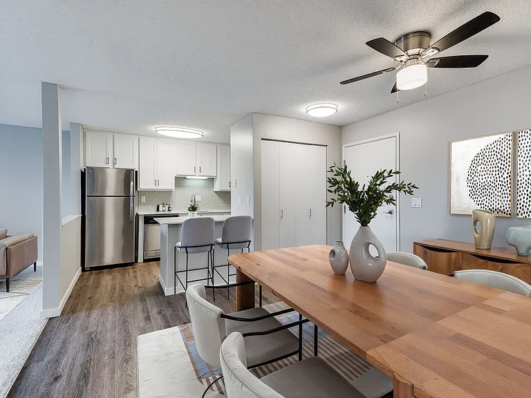 Minnetonka - 1 Bed / 1 Bath - 728 Sq.Ft.