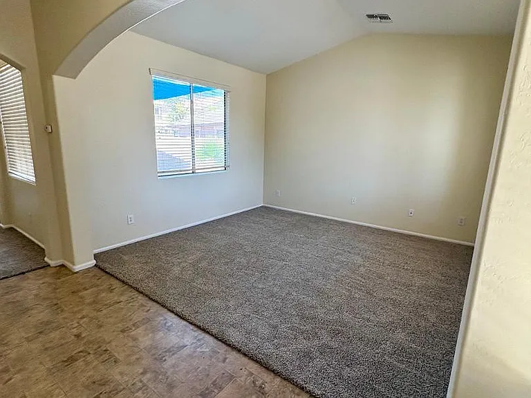 16126 W Meade Ln — Photo 3