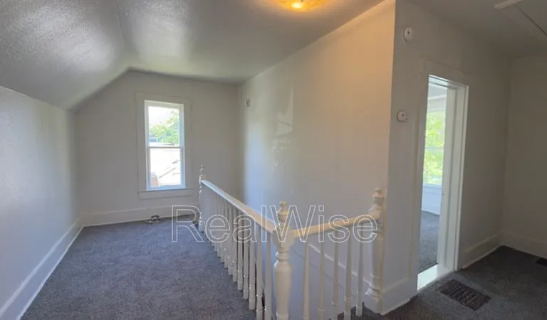 1105 SE Pine St — Photo 18