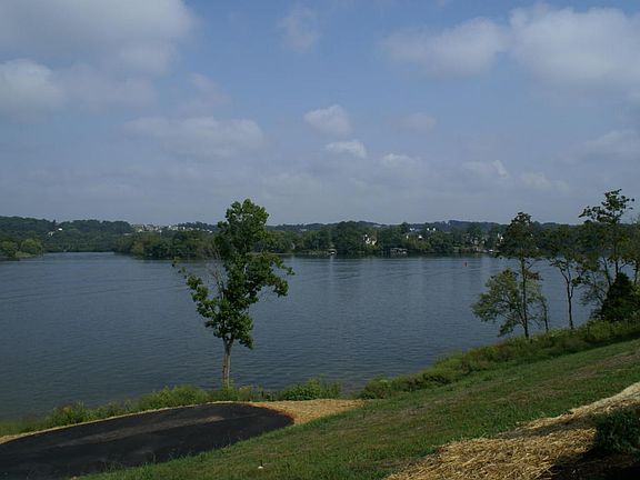 4th image of 3238 Lowes Lndg