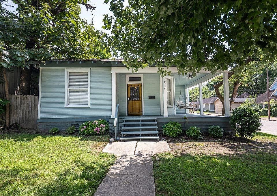 1st image of 1016 S Cox St