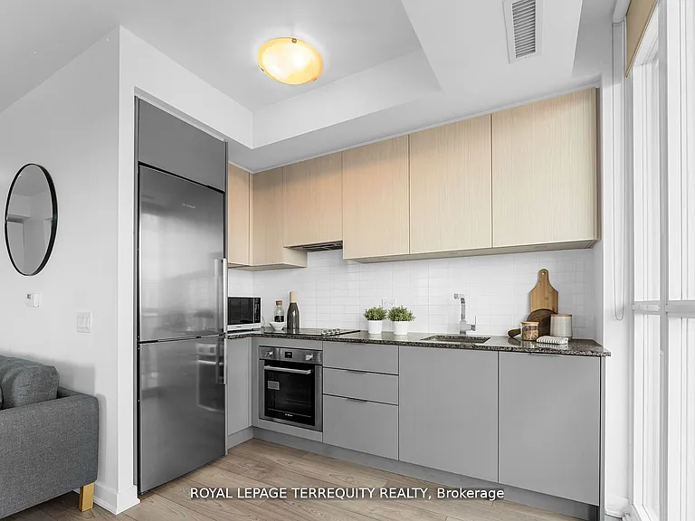 120 Parliament St #1808 — Photo 11