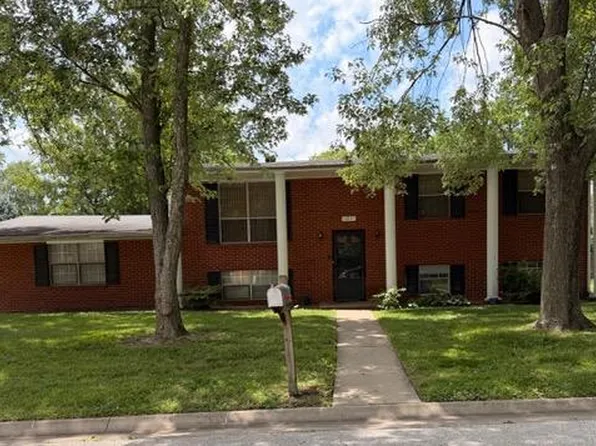517 Lemans Way, Fairview Heights, IL 62208