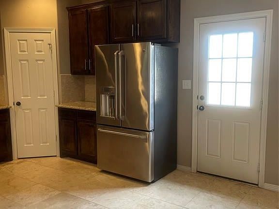 5th image of 18318 Hillingdon Ln