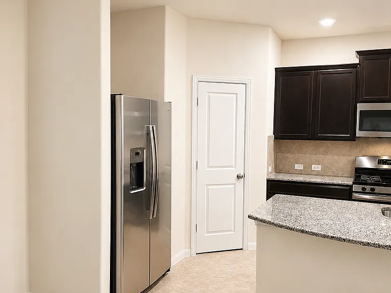 369 Shale Cir — Photo 4