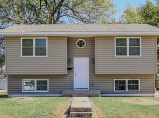 820 N Ault St, Moberly, MO 65270