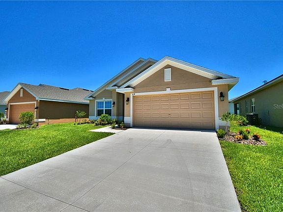 3rd image of 834 Landmark Hills Dr