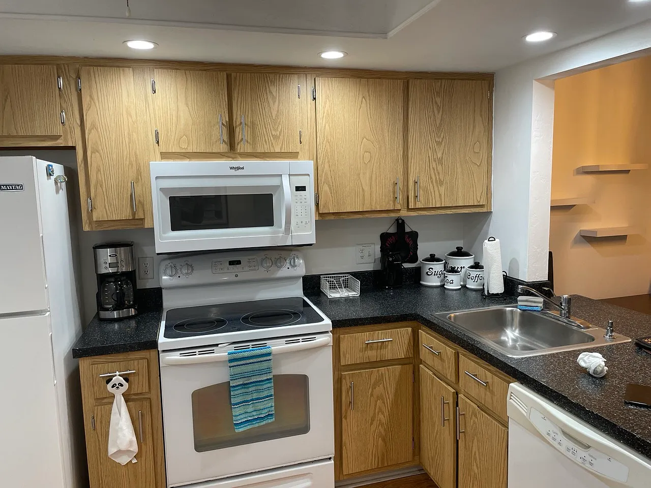 1014 Manatee Rd — Photo 4