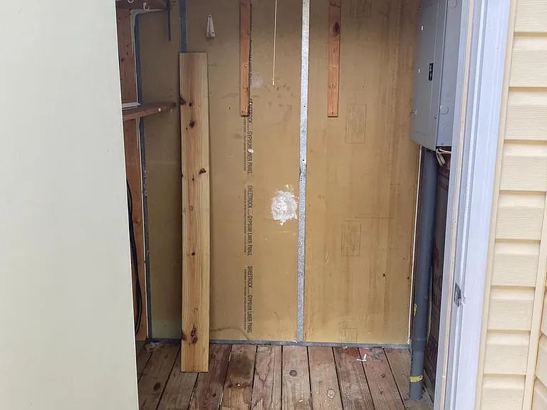 1005 Locust St — Photo 4
