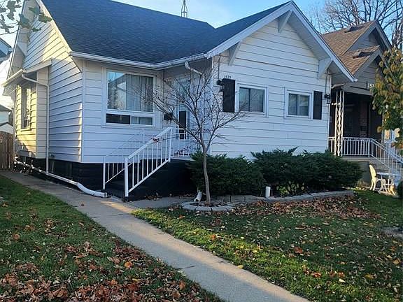 2nd image of 1525 Moy Ave