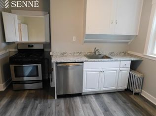 135 Fayerweather St #1, Cambridge, MA 02138