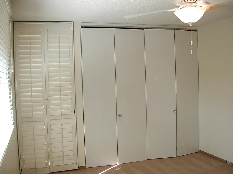 North side of MBR, double closets