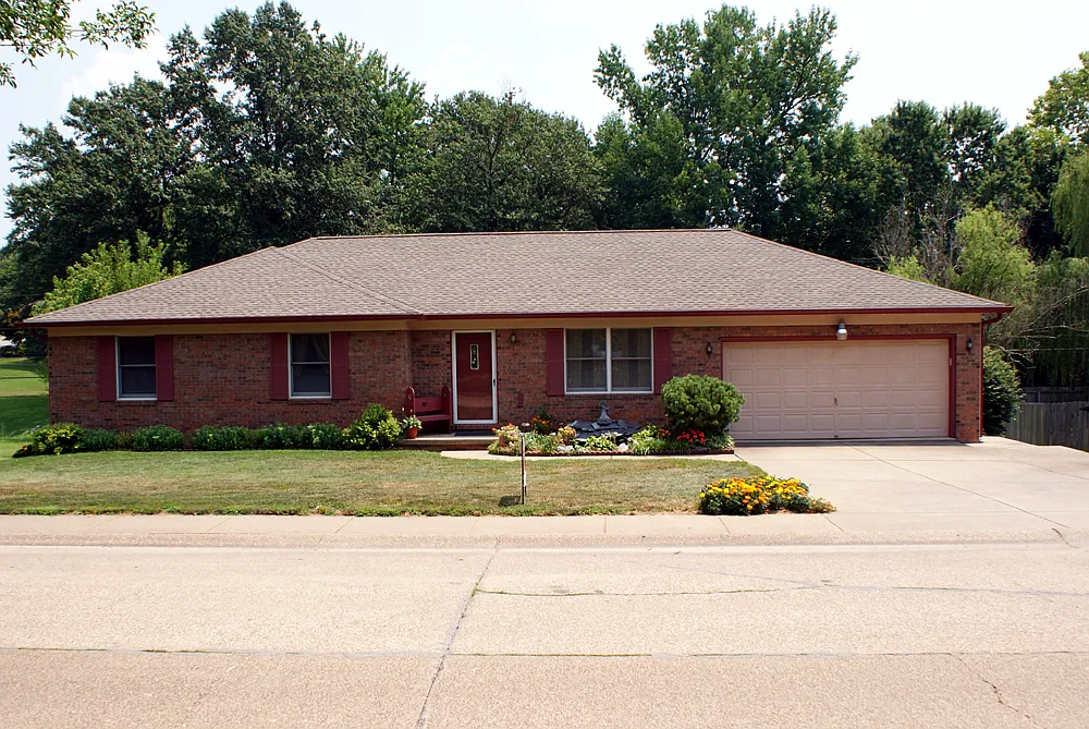 5244 Jeffries Ln photo 1