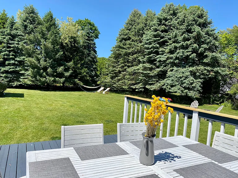 2735 Beebe Dr — Photo 6