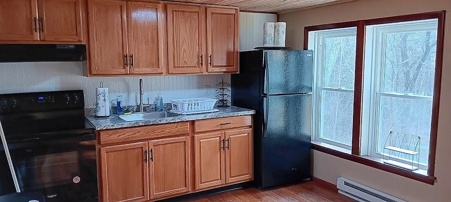 Eat in kitchen area.