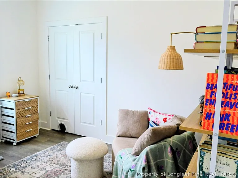 486 Falls Creek Dr — Photo 24