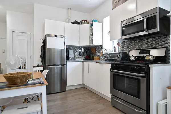 Rented by Corcoran | media 7