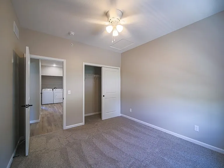 1210 Devils Glen Rd — Photo 42