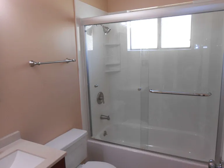2x1 Bathroom 2x1 Bathroom