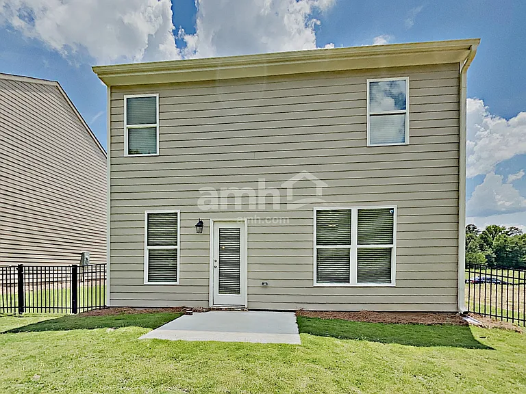 693 Woodall Rd — Photo 16