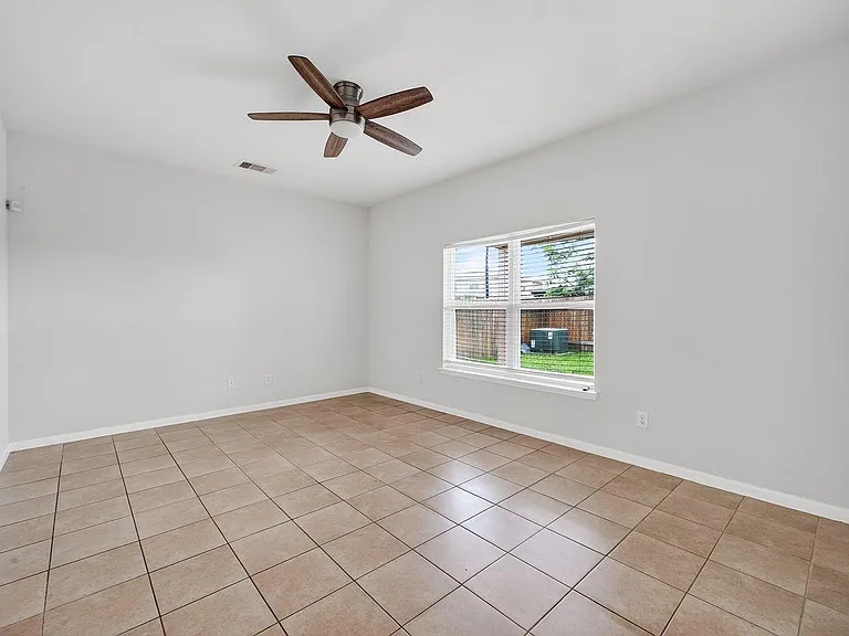 228 Elm Patch Dr — Photo 6