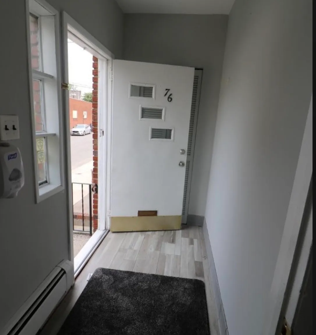2 bed, $2,350 — Photo 2