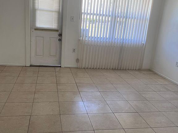 2nd image of 156 Barlow Ave #4