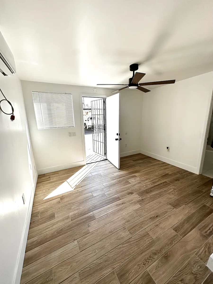 Building Photo - 1429 E Osborn Rd #2