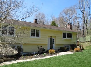 5 Hawthorne Hill Rd, Newtown, CT 06470