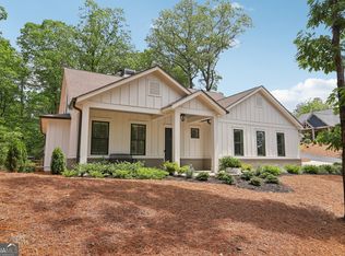 33 Cedar Smt, Marble Hill, GA