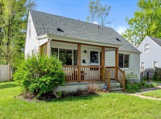 1677 Pearson St, Ferndale, MI 48220