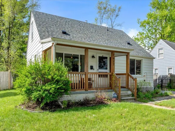 1677 Pearson St, Ferndale, MI 48220
