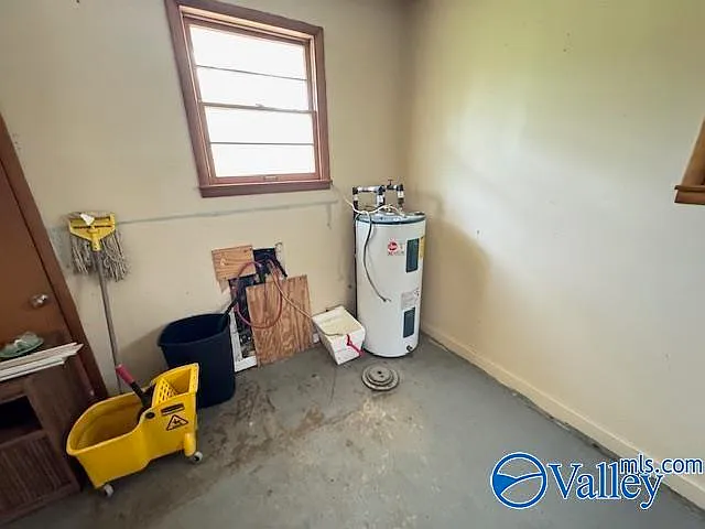 1607 Chapman Ave NE — Photo 30