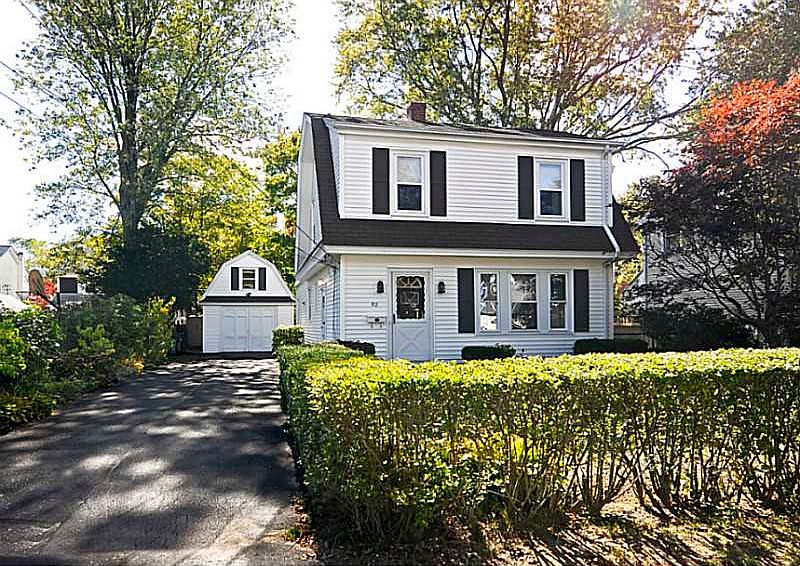 1st image of 82 General Hawkins Dr
