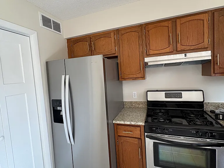 1476 Highway 126 #B8 — Photo 26