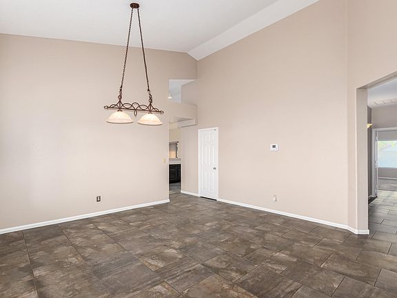 3rd image of 1358 N Laveen Dr