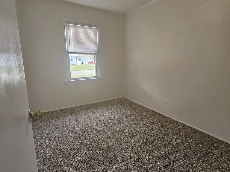 1133 Leland Cir — Photo 12