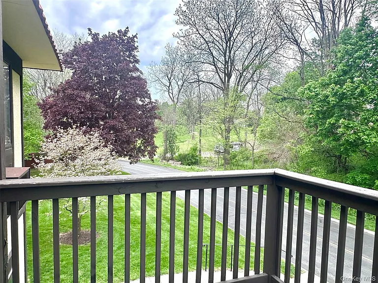 3 Loudon Dr #6 — Photo 22