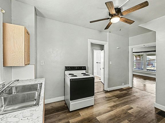 3rd image of 427 Kolping Ave #427