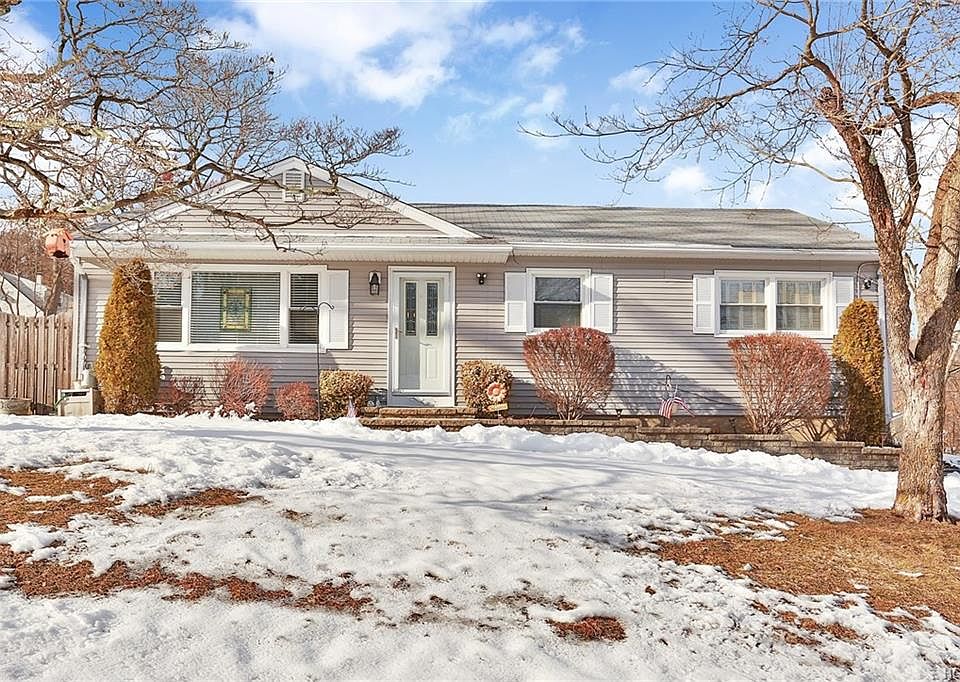 1st image of 60 Margaret Keahon Dr