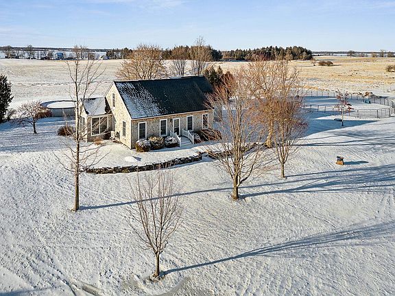 2nd image of 61 Campbell Bay Road